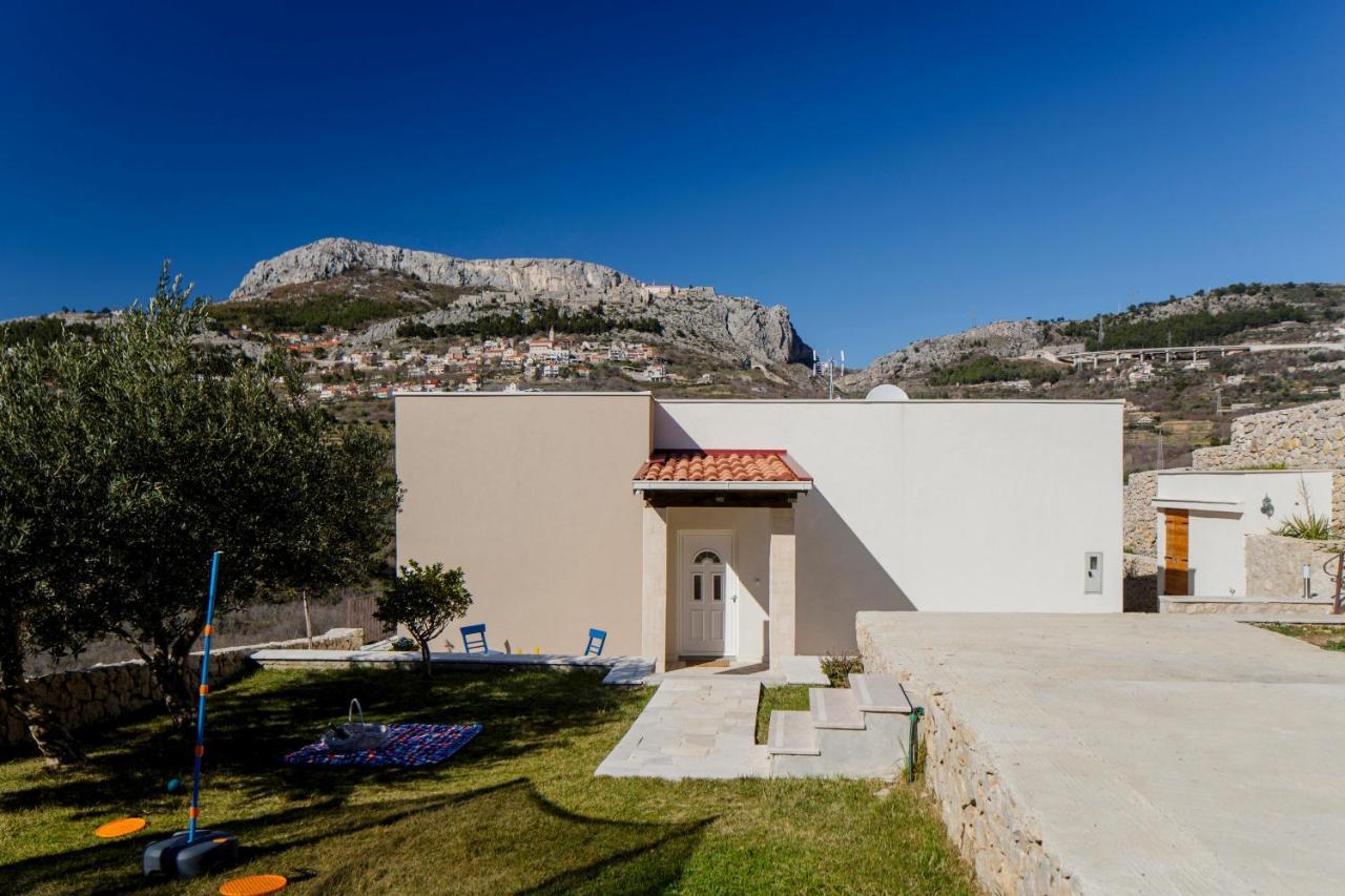 Anabella Peaceful With Pool Villa