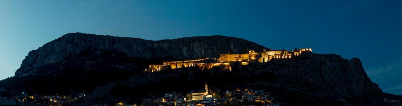Anabella Peaceful With Pool Klis