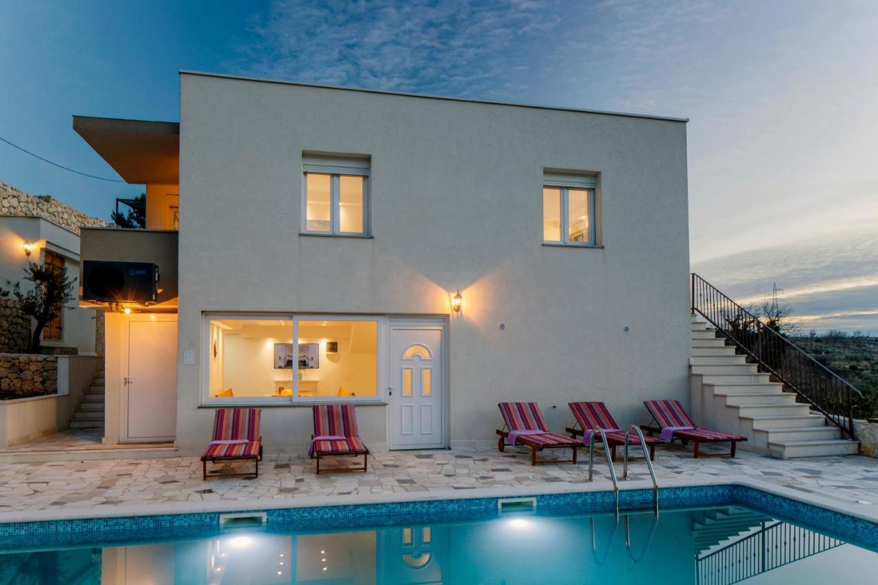 Anabella Peaceful With Pool * Klis