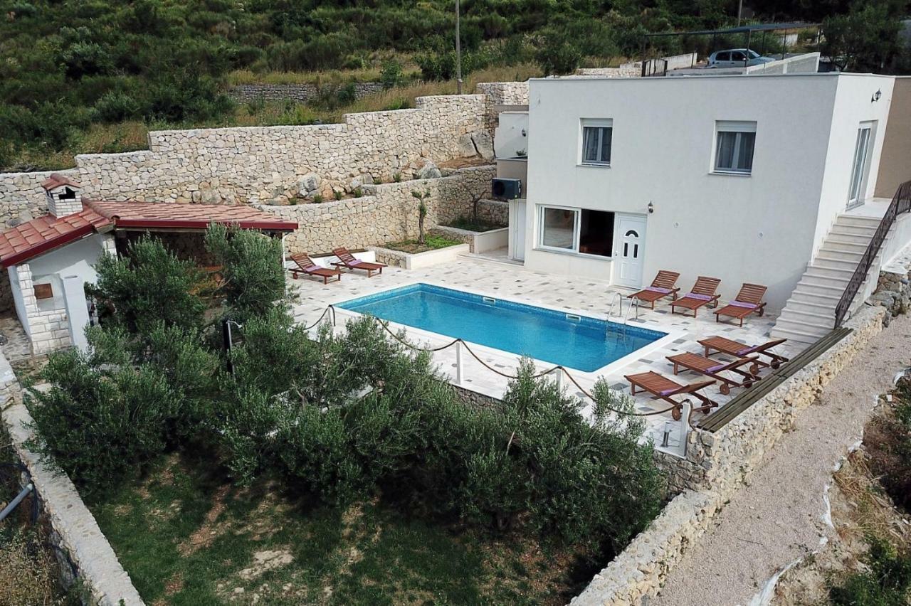 Villa Anabella Peaceful With Pool *